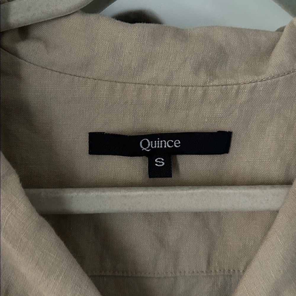 Quince light brown/tan button up linen shortsleeve - Picture 3 of 6